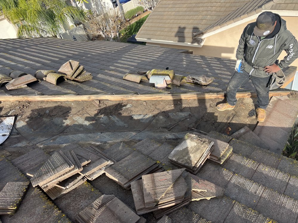 Slide of Heritage Roofing Solutions