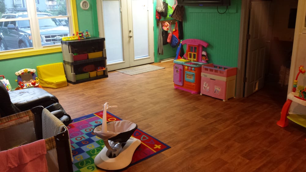 Dawn's Home Day Care - childcare center in Oswego, IL