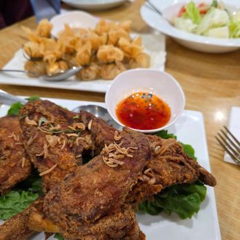 Hollywood Noodle House - House Fried Chicken - Thai Near Me - Arcadia, California