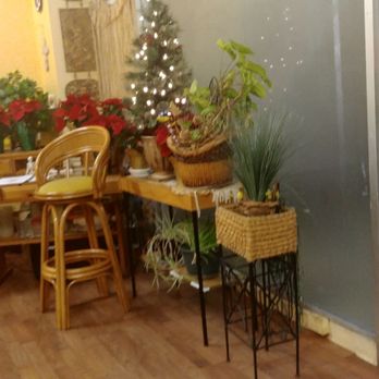 Hot Yoga Hut - Holiday decor - Yoga Near Me - Bethlehem, Pennsylvania Hot Yoga Hut - Holiday decor - Yoga Near Me - Bethlehem, Pennsylvania
