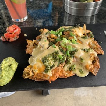 Topgolf - Chicken cheese nachos - Golf Near Me - Doral, Florida Topgolf - Chicken cheese nachos - Golf Near Me - Doral, Florida