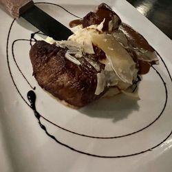 cellar + plate - Steak medallions with ricotta mashed potatoes