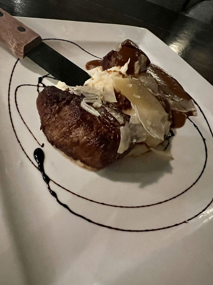 Social spots from cellar + plate