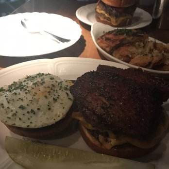 Au Cheval - Bars Near Me - Chicago, Illinois Au Cheval - Bars Near Me - Chicago, Illinois