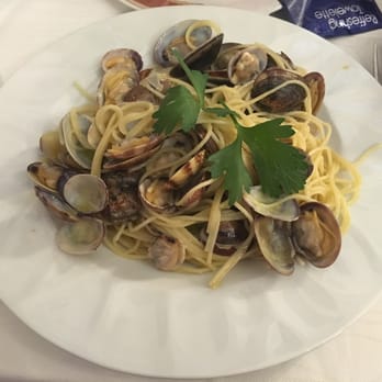 Da Franco - Spaghetti with clams - Italian Near Me - Bergamo, BG