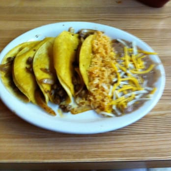 Rico's Cafe - Tacos Nortinos - Cafes Near Me - Mertzon, Texas
