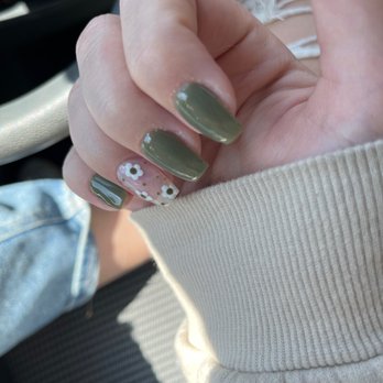 Luna Nails & Spa - Nail Salons Near Me - Upland, California