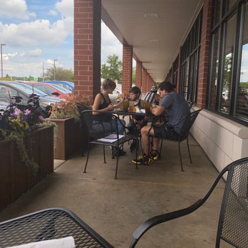 Scrambled Diner - People enjoying their meals - Breakfast & Brunch Near Me - Dyer, Indiana