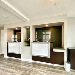 Travelodge Inn & Suites by Wyndham Missoula University Park - lobby view