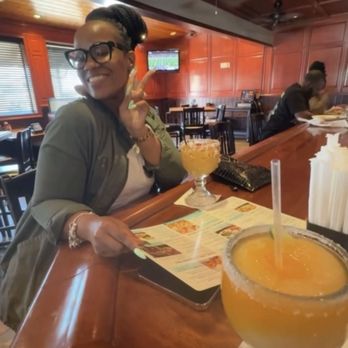 Cheddar's Scratch Kitchen - Cheddar's Painkiller - American Near Me - Pooler, Georgia