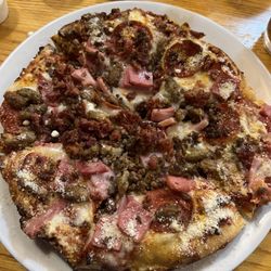 Platte River Inn - Carnivore Pizza