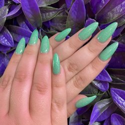 Brandi’s Nail Creations - Apres'Nails- Gel Polish