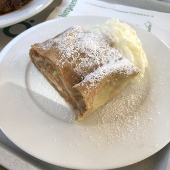 Sternbräu - Attendez la créme! - Austrian Near Me - Salzburg, 5