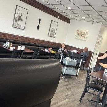 Heidi's Family Restaurant - Breakfast & Brunch Near Me - Anchorage, Alaska Heidi's Family Restaurant - Breakfast & Brunch Near Me - Anchorage, Alaska