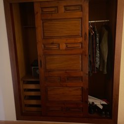 Gran Hotel Cervantes - Big closet.