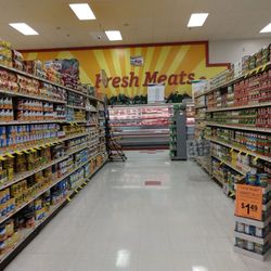 Save Mart - Grocery aisle.