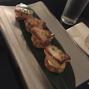 Le Malt Lounge - Tapas Bars Near Me - Colonia, New Jersey