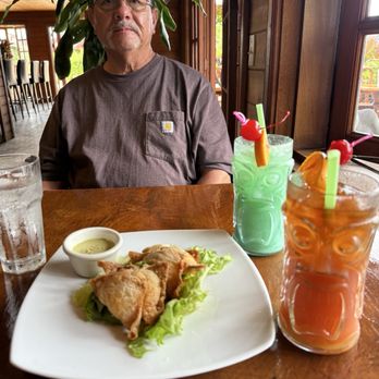 Lemongrass Grill Seafood & Bar - Crab Rangoon wontons, Mai Tai & a Coco Palm. - Asian Fusion Near Me - Kapaa, Hawaii Lemongrass Grill Seafood & Bar - Crab Rangoon wontons, Mai Tai & a Coco Palm. - Asian Fusion Near Me - Kapaa, Hawaii