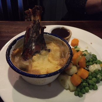 Taylor Walker - Lamb Shepherds Pie - Gastropubs Near Me - London, XGL Taylor Walker - Lamb Shepherds Pie - Gastropubs Near Me - London, XGL