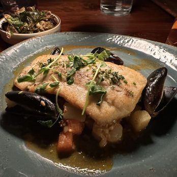 The Sur House - Sea bass for dinner - New American Near Me - Big Sur, California