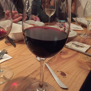 Ovejas Negras - Tinto Rioja - Tapas Bars Near Me - Seville, SE