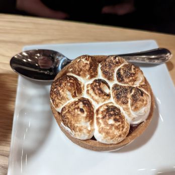 Liberty Station - S'mores tart - Barbeque Near Me - Madison, Wisconsin Liberty Station - S'mores tart - Barbeque Near Me - Madison, Wisconsin