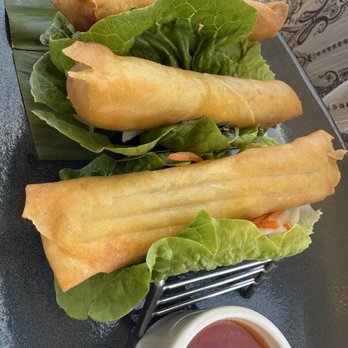 Tommy Bahama - Lobster Eggrolls (can't remember exact name) - New American Near Me - Kamuela, Hawaii Tommy Bahama - Lobster Eggrolls (can't remember exact name) - New American Near Me - Kamuela, Hawaii