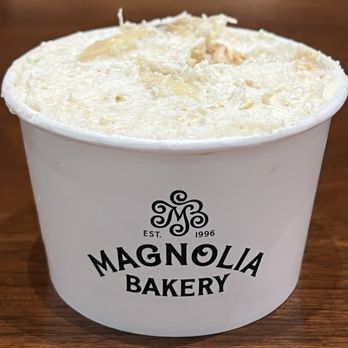 Magnolia Bakery - Grand Central - Banana Pudding - Bakeries Near Me - New York, New York Magnolia Bakery - Grand Central - Banana Pudding - Bakeries Near Me - New York, New York