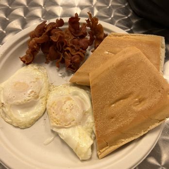 La Estacion Cafe - Bacon, Eggs & Tostada - Colombian Near Me - Miami, Florida