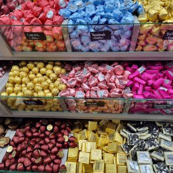 Roasted! - Chocolatiers & Shops Near Me - Temple Terrace, Florida