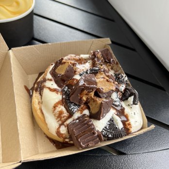 Cinnaholic - Custom Roll (cake batter frosting, peanut butter cups, Oreo bites, chocolate sauce) - Bakeries Near Me - Raleigh, North Carolina