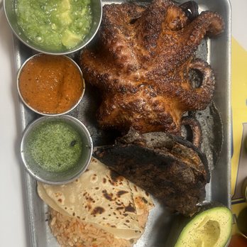 Mi Compa Chava Marisquería - Seafood Near Me - México, D.F., DIF