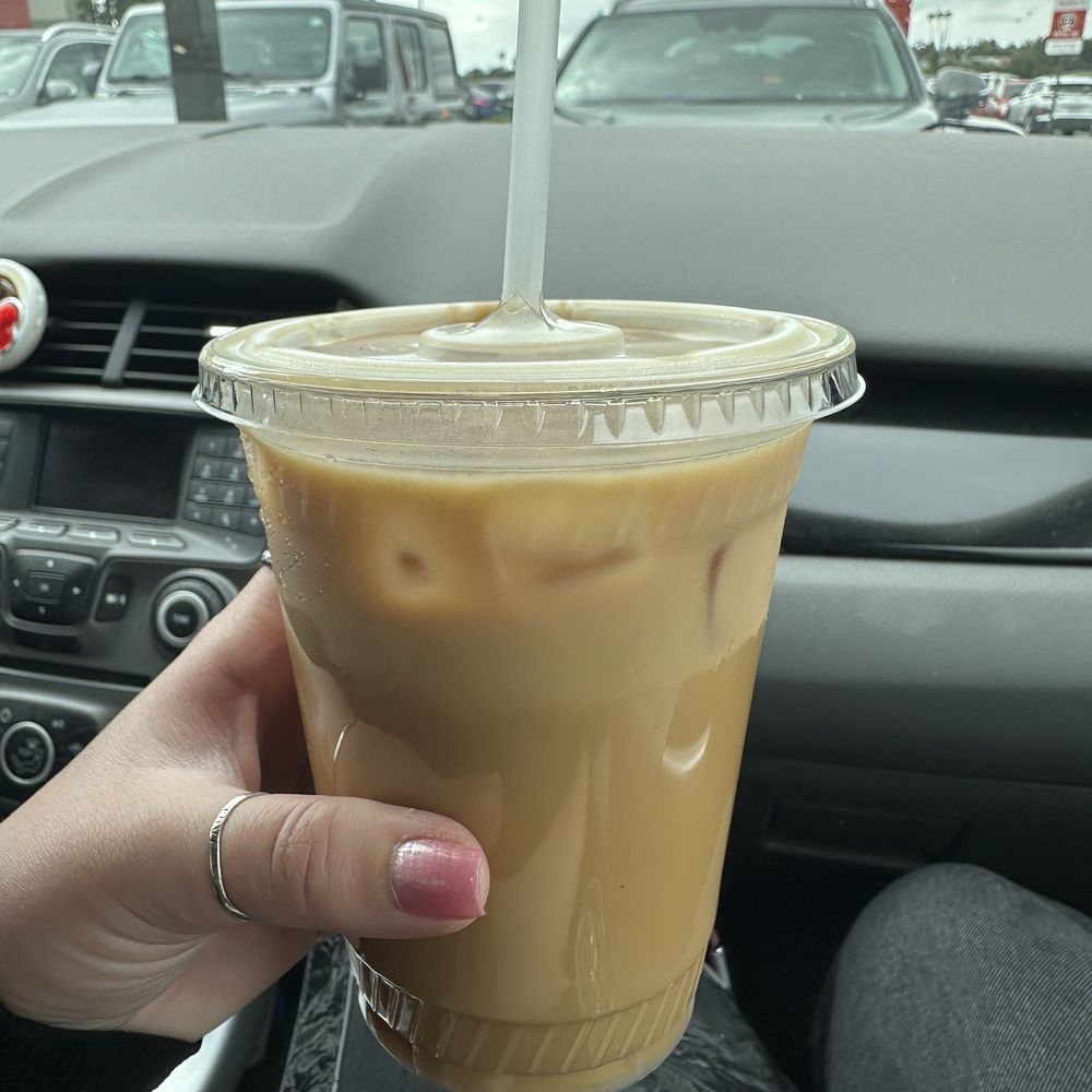 Iced white chocolate mocha, so yummy! Iced white chocolate mocha, so yummy!