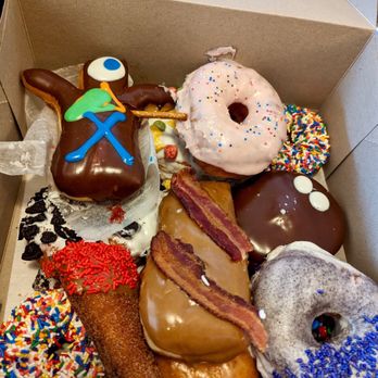 Voodoo Doughnut - Voodoo Dozen - Donuts Near Me - Tempe, Arizona