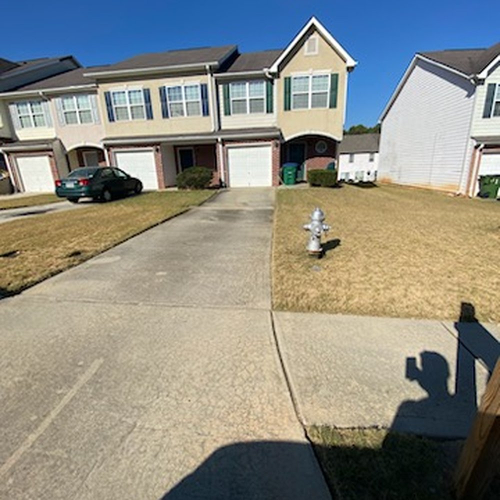 First In Pressure Washing - Before - Pressure Washers Near Me - Suwanee, Georgia