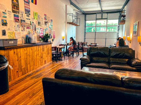 Albina Press by null