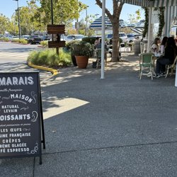 Buvette - Outdoor seating and sandwich board