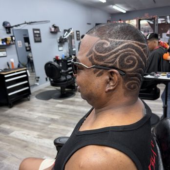 The Premium Barbershop - Barbers Near Me - Lompoc, California