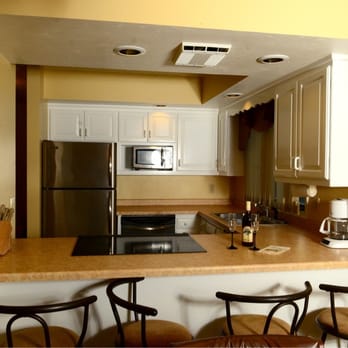 Rivers Edge Condos - Kitchen - Vacation Rentals Near Me - Algoma, Wisconsin Rivers Edge Condos - Kitchen - Vacation Rentals Near Me - Algoma, Wisconsin