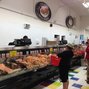 Rancho Mendoza Super Mercado - people shopping in a deli - Grocery Near Me - Santa Rosa, California Rancho Mendoza Super Mercado - people shopping in a deli - Grocery Near Me - Santa Rosa, California