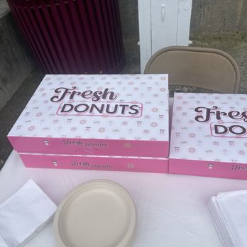 Chuck's Donuts - Donuts Near Me - Redwood City, California
