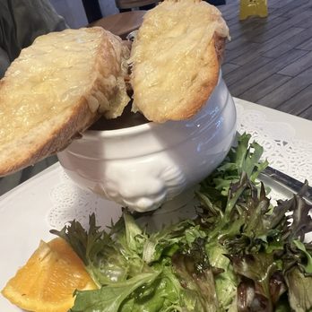 Le Petit Paris - Mandarin - French Onion Soup - French Near Me - Jacksonville, Florida Le Petit Paris - Mandarin - French Onion Soup - French Near Me - Jacksonville, Florida