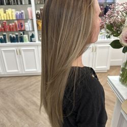Golden Salon & Dry Bar