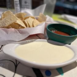 Chile Peppers - Queso