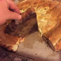 New York Pizza - This would be great pizza if they didn't singe the crust