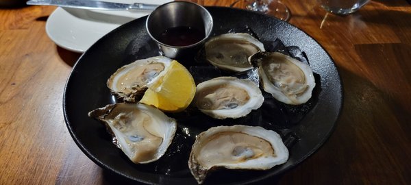 Restaurant Méchant Boeuf by null