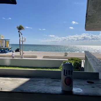 Food King - Outside view - Grocery Near Me - Hollywood, Florida