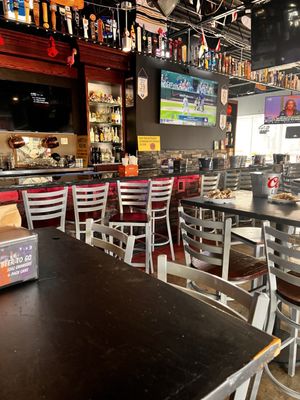 SPORTS CITY PIZZA PUB Updated March 2026 121 Photos 97 Reviews L 