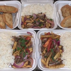 Cocina Arzate - Lomo Saltado and Empanadas