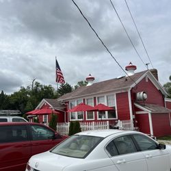 Red School Cafe